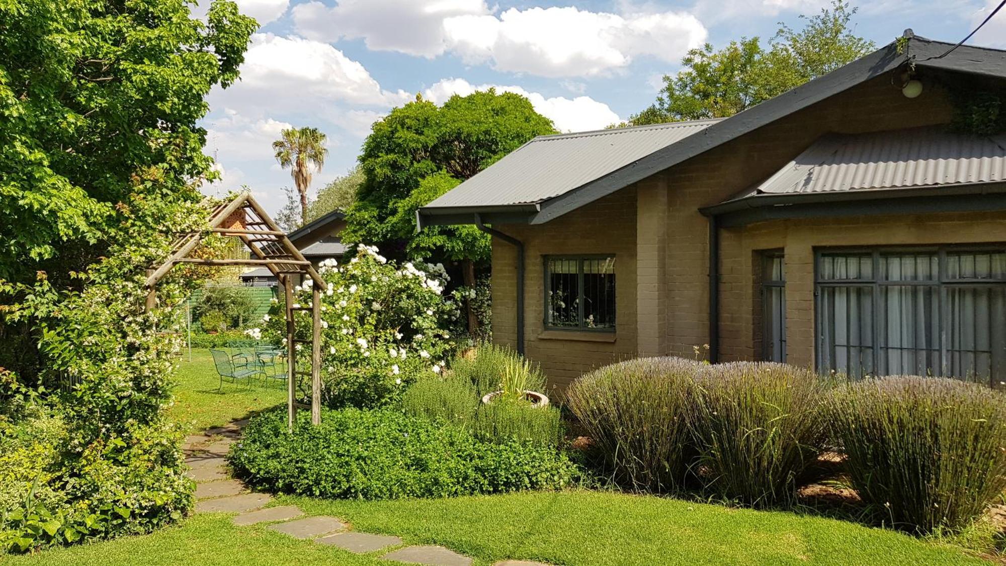 Dias Guest House Bloemfontein Exterior foto